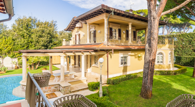 Villa di lusso nel centro di Forte dei Marmi